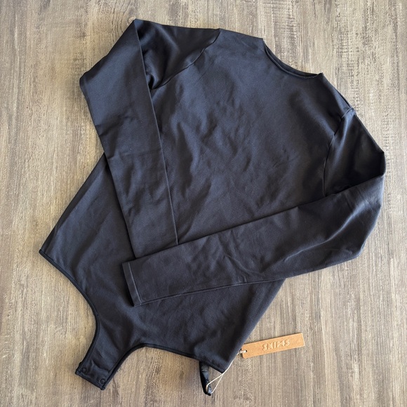New Skims Bodysuit L/XL - Picture 1 of 3